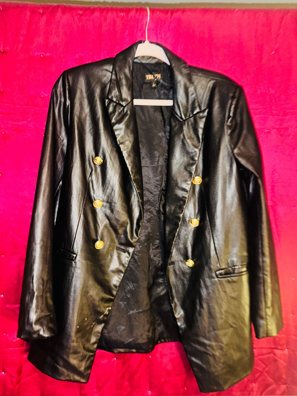 👑 Size 6 NWOT Truth Black Faux Leather Blazer with Gold Logo Label
